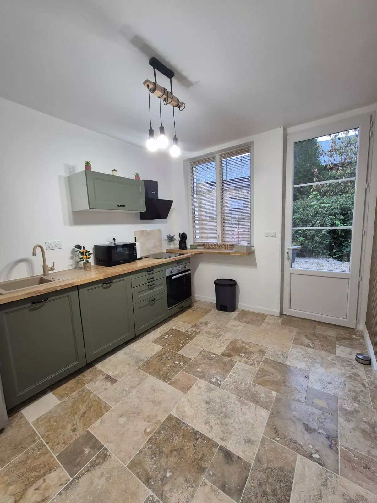 cuisine 2 gite gelainville